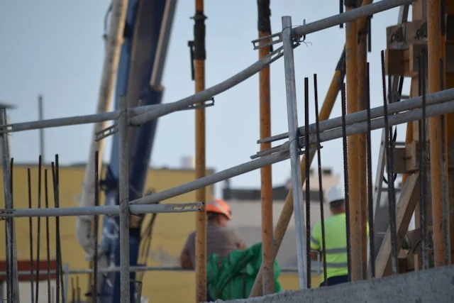 Generalne wykonawstwo - jak przebiega kompleksowa realizacja inwestycji?