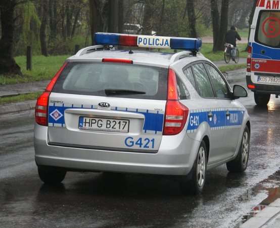 KPP w Ciechanowie: Nieodpowiedzialny kierowca pod wpływem alkoholu przewoził dzieci