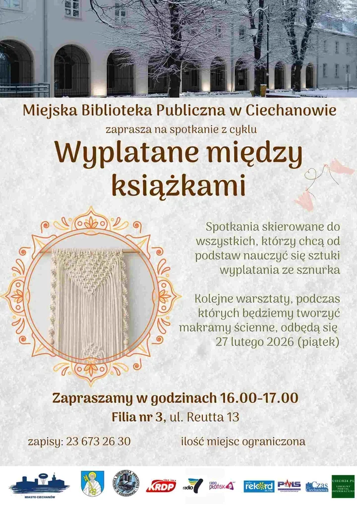 Makrama między półkami - warsztaty "Wyplatane między książkami" w Ciechanowie