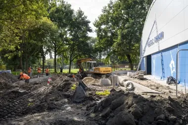 Przy stadionie powstają nowe parkingi. W planach około 60 miejsc