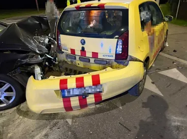 Zderzenie na skrzyżowaniu w Ciechanowie. 28-latek trafił do szpitala