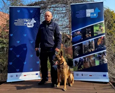 Rico z Ciechanowa trenował w kinie i na torach - psy szykują się na trudne akcje